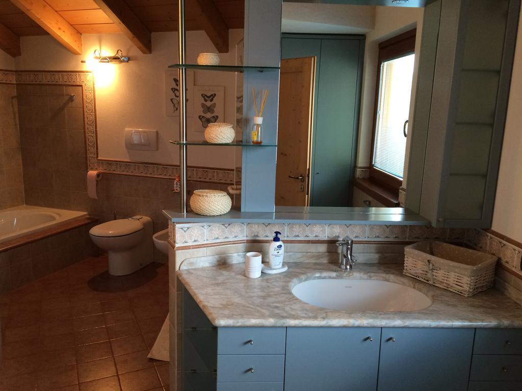 Casa Lucia Lejlighed Isolaccia Værelse billede