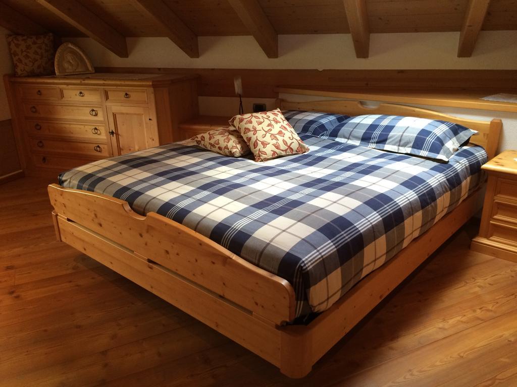 Casa Lucia Lejlighed Isolaccia Værelse billede